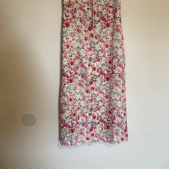 Commense | Floral Midi Dress - Picture 5 of 10